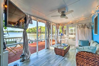 Waterfront A-Frame with Outdoor Oasis on Jackson Lake - image 4