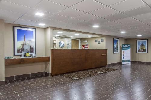 Comfort Inn Jackson - image 3