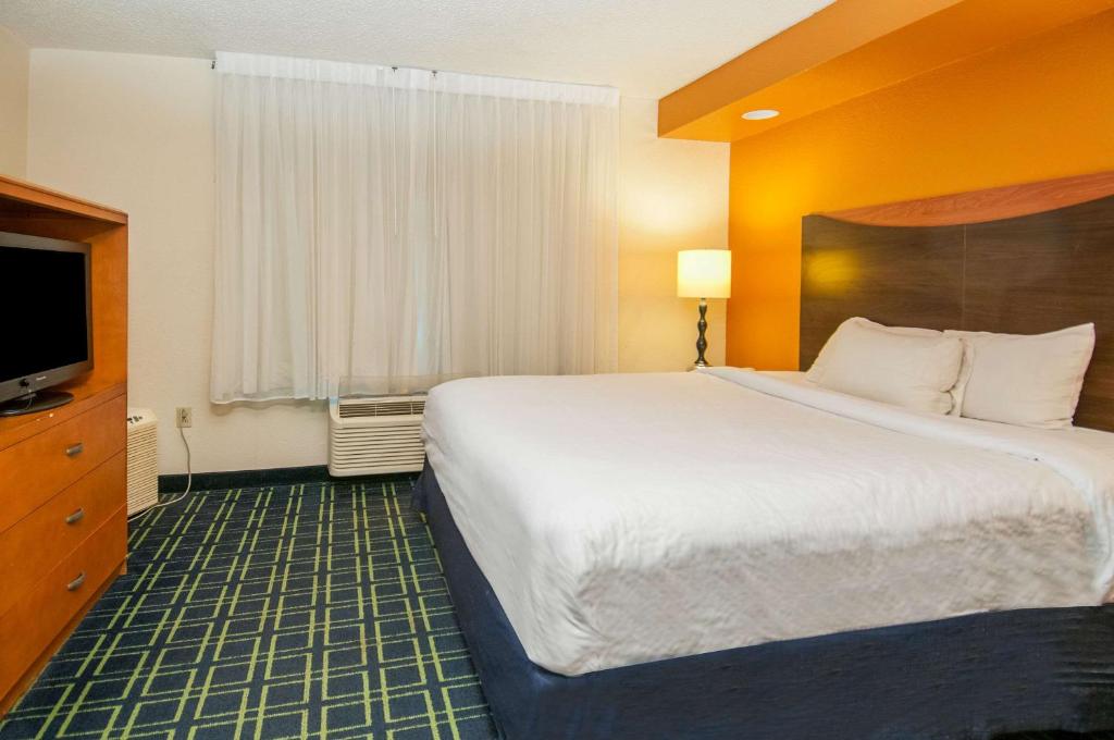 Quality Inn & Suites - main image