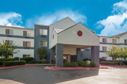 Quality Inn & Suites - image 2