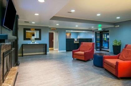 Quality Inn & Suites - image 7