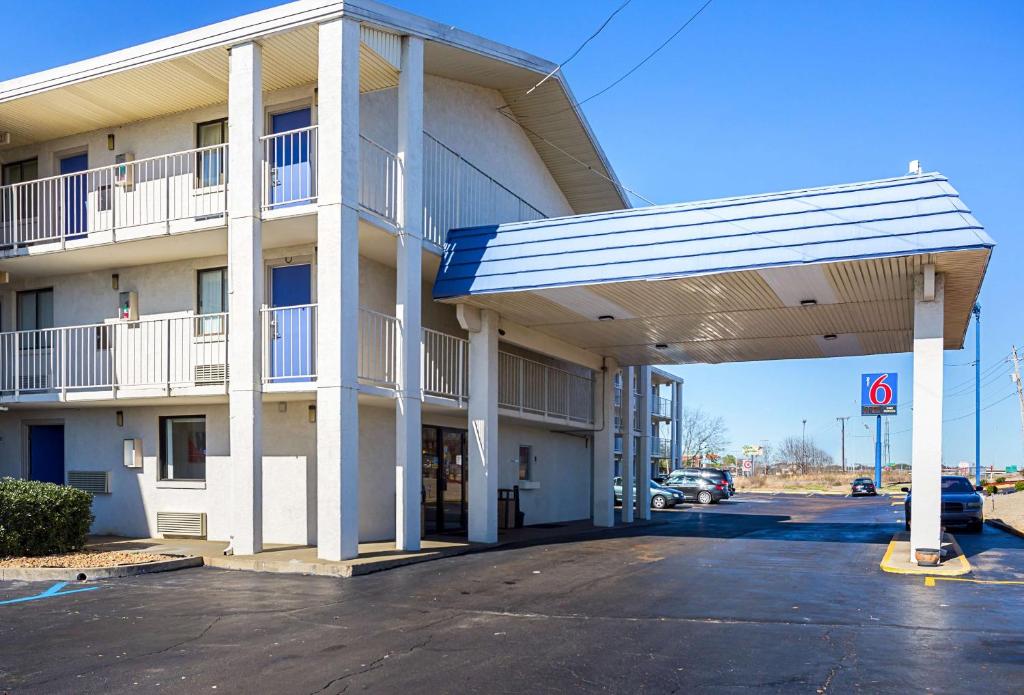 Motel 6-Jackson MS - main image