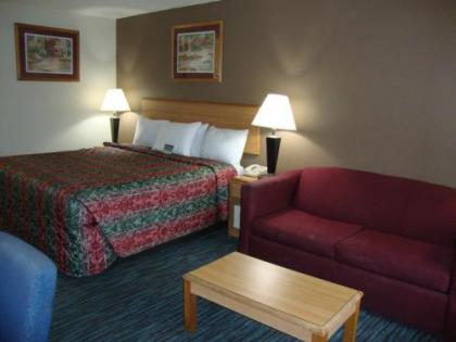 Econo Lodge Inn and Suites - Jackson - image 10