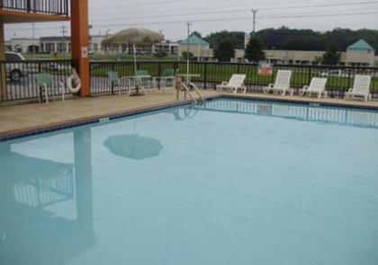 Econo Lodge Inn and Suites - Jackson - image 7