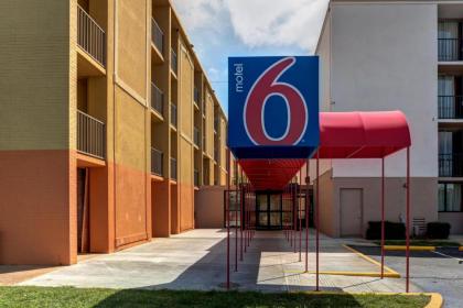 Motel 6 Jackson TN - image 11