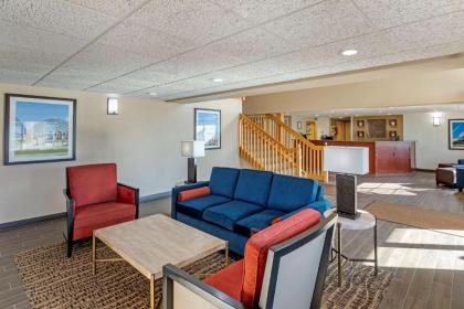 Comfort Inn & Suites Jackson - West Bend - image 5