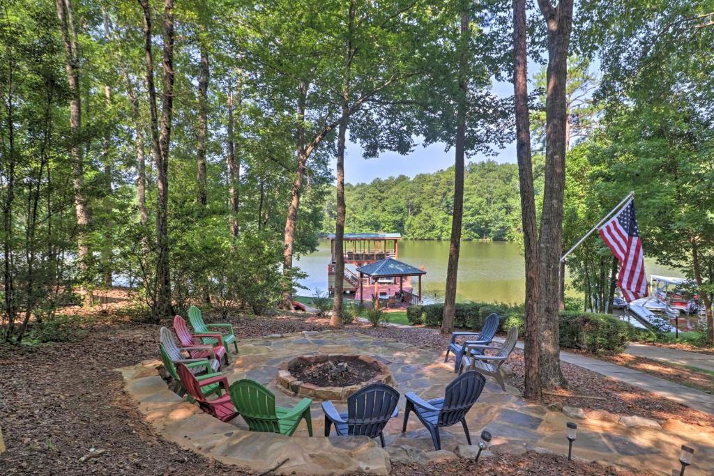 Lakefront Jacksons Gap House with Deck Dock and Views - main image