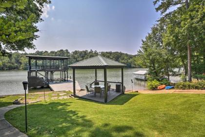 Lakefront Jacksons Gap House with Deck Dock and Views - image 9