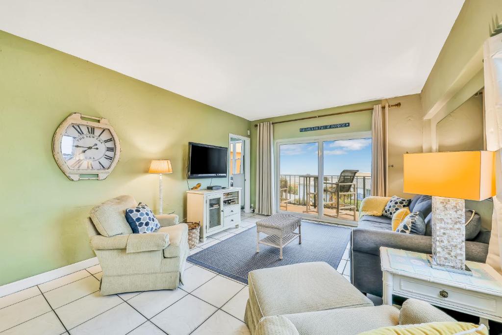 Jax Beach OceanFront Getaway - main image