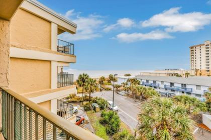 Jax Beach OceanFront Getaway - image 3