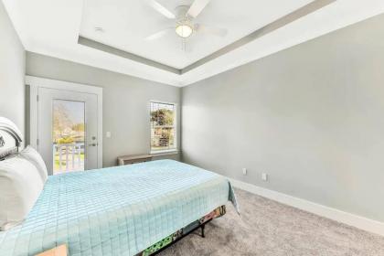 Pet friendly spacious 5 blocks from Jax Beach!!! - image 11