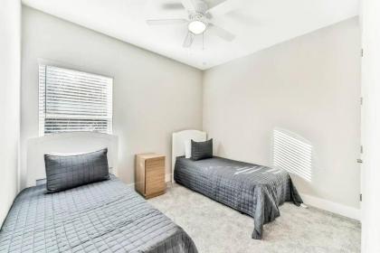 Pet friendly spacious 5 blocks from Jax Beach!!! - image 12