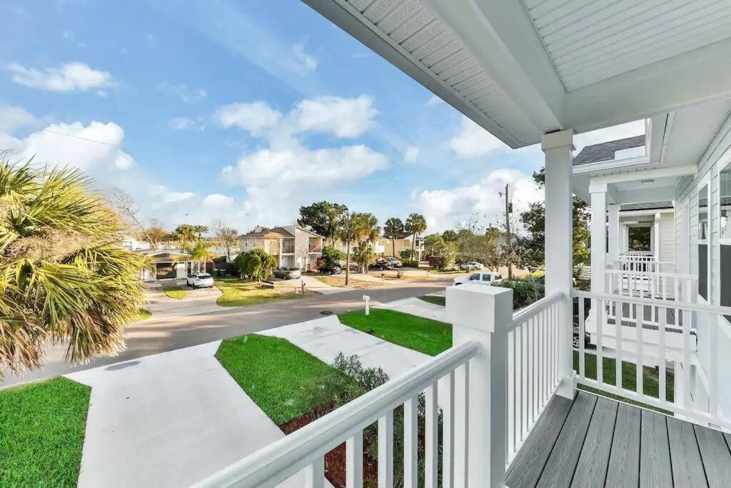 Pet friendly spacious 5 blocks from Jax Beach!!! - image 2