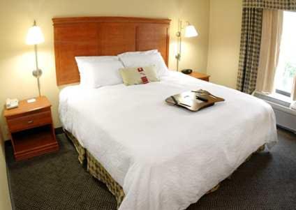 Hampton Inn Jacksonville - image 2