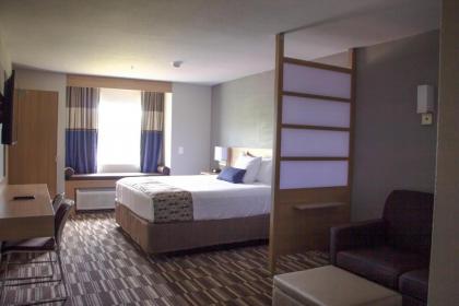 Microtel Inn & Suites by Wyndham Camp Lejeune/Jacksonville - image 11