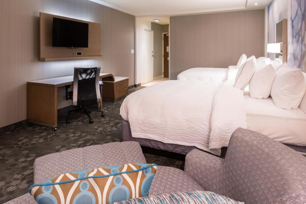 Courtyard by Marriott Jacksonville - image 4