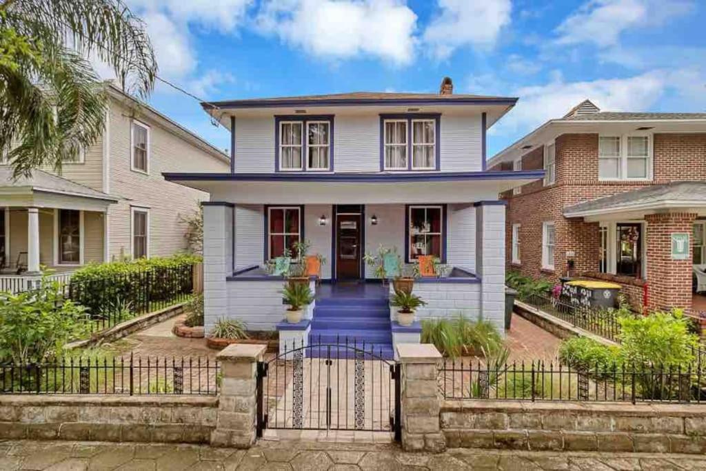 Large historic house with porch & deck! - main image