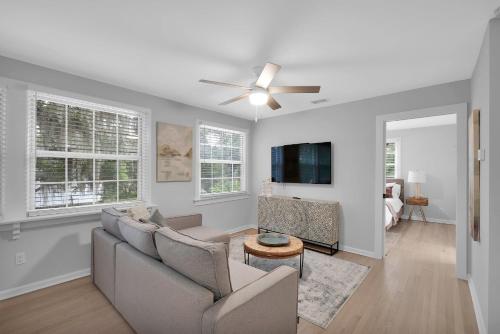 Sunny apartment in walkable San Marco! - image 3