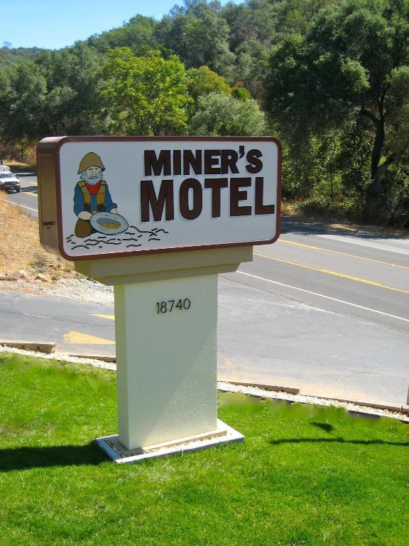 Miners Motel Jamestown - main image