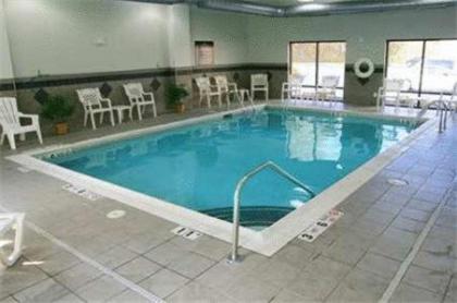 Hampton Inn and Suites Jamestown - image 5