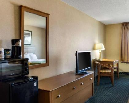 Comfort Inn Jamestown - image 13