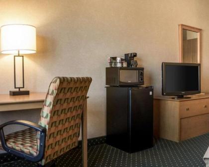 Comfort Inn Jamestown - image 15