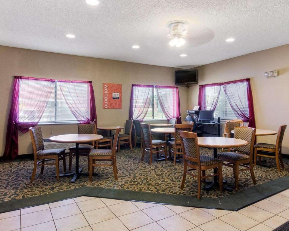 Comfort Inn Jamestown - image 7