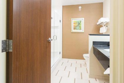 Fairfield Inn & Suites by Marriott Jamestown - image 10