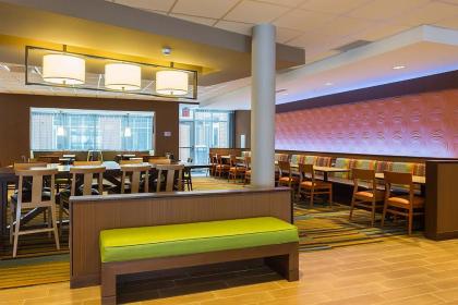 Fairfield Inn & Suites by Marriott Jamestown - image 4