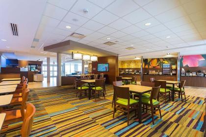 Fairfield Inn & Suites by Marriott Jamestown - image 6