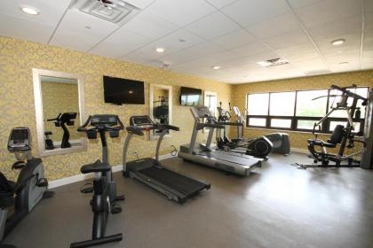 Holiday Inn Express Janesville-I-90 & US Highway 14 an IHG Hotel - image 7