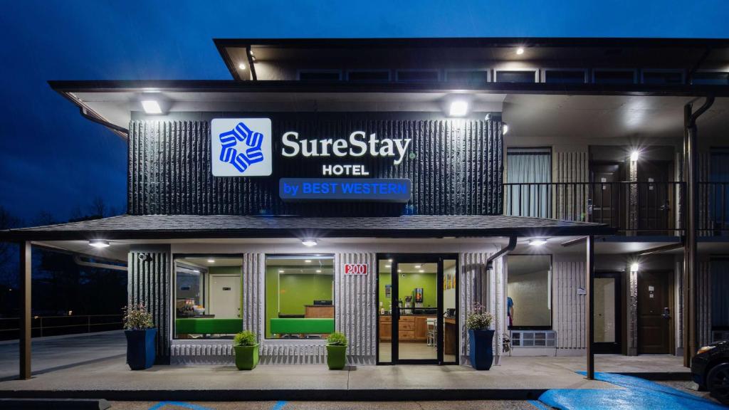 SureStay Hotel by Best Western Jasper - image 4