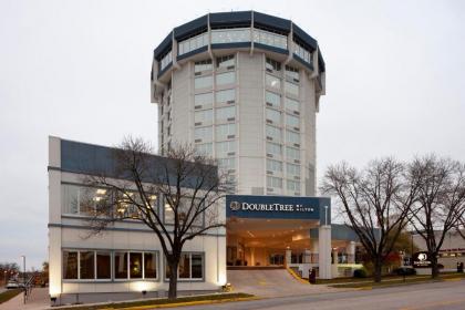 DoubleTree by Hilton Jefferson City - image 15