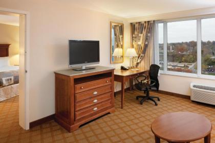 DoubleTree by Hilton Jefferson City - image 3