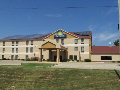 Days Inn by Wyndham Jefferson City - image 10