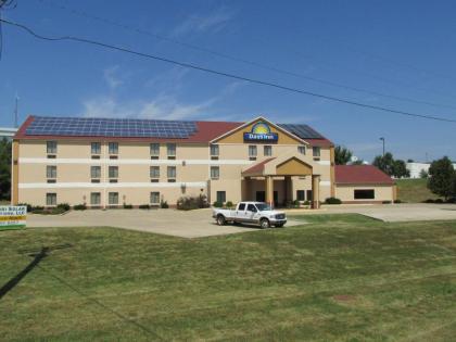 Days Inn by Wyndham Jefferson City - image 9