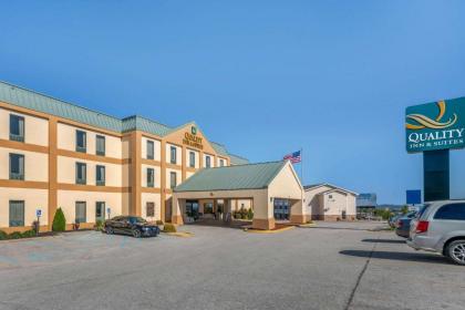 Quality Inn & Suites - Jefferson City - image 3