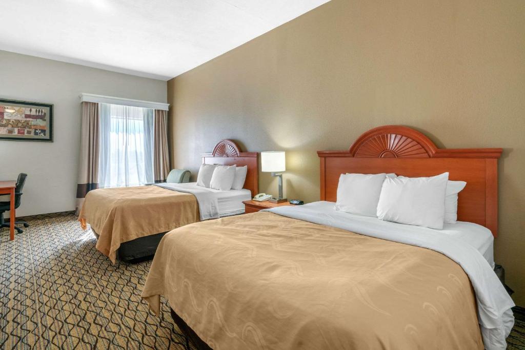 Quality Inn & Suites - Jefferson City - image 7