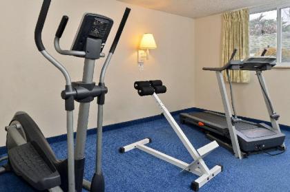 Americas Best Value Inn Jefferson City - image 4