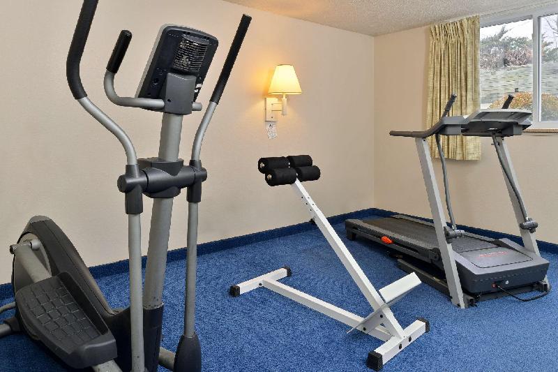 Americas Best Value Inn Jefferson City - image 4