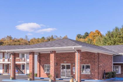 Days Inn by Wyndham Jefferson North Carolina