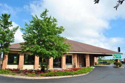 Quality Inn Washington Court House - image 6