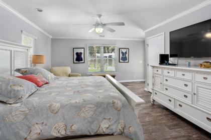 SWEETPEAS COTTAGE by Jekyll Realty - image 3