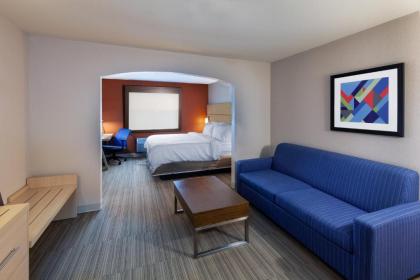 Holiday Inn Express Hotel and Suites Jenks an IHG Hotel - image 6