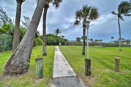 Jensen Beach Cottage with Marina and Beach Access! - image 10