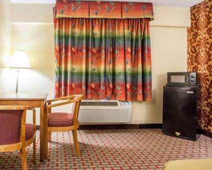 Days Inn by Wyndham Jersey City - image 17