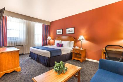 Ramada by Wyndham Jersey City - image 9