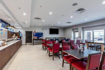 Holiday Inn Express & Suites Jersey City North - Hoboken an IHG Hotel - image 12