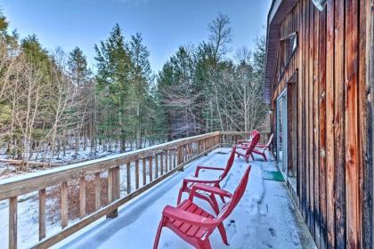 Jewett Cabin with Viewing Deck - 10 Mins to Skiing! - image 15