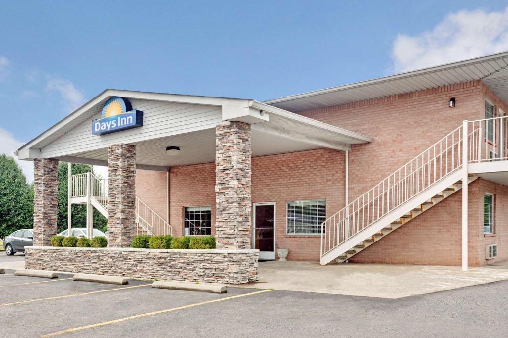 Days Inn by Wyndham Joelton/Nashville - main image